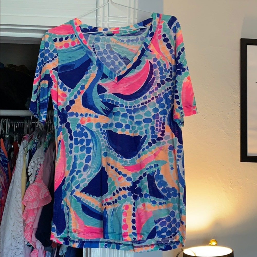 Lilly Pulitzer t-shirt